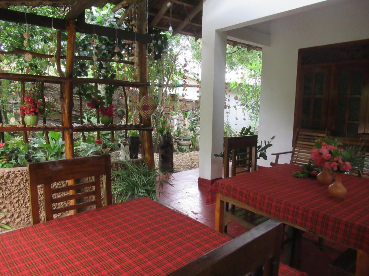 Timasha Home Stay Tangalle Ngoại thất bức ảnh